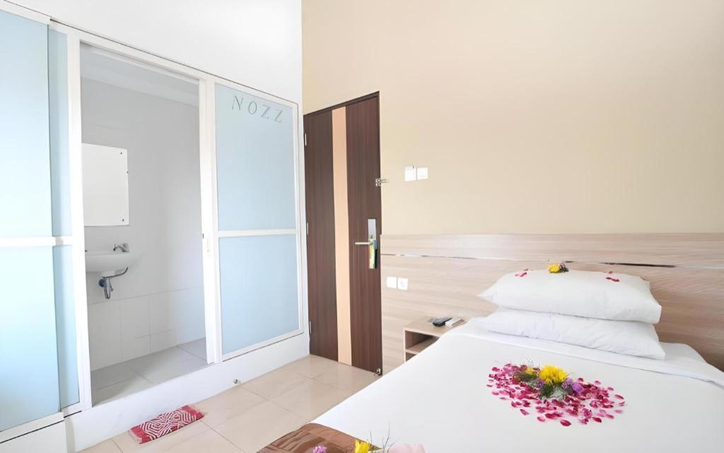 Guest House Nozz Семаранг Екстер'єр фото